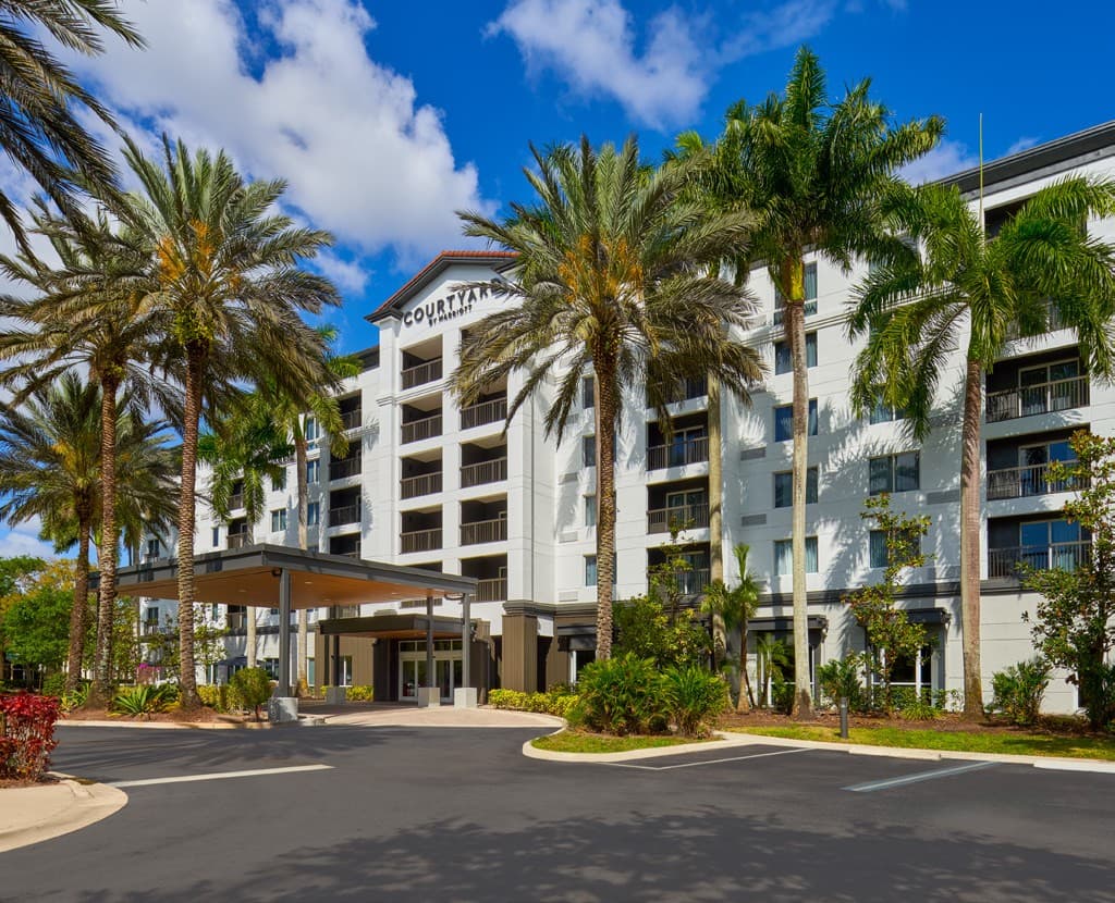 Driftwood Hotel Income I, DST